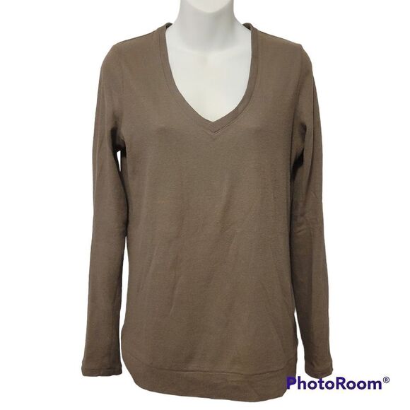 2/$20 Vintage BDG vneck sweater top long sleeve - Picture 1 of 5